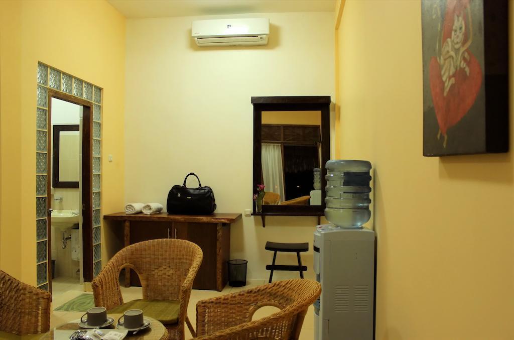 Ary'S Lagoon Bungalow & Hotel Karimunjawa Rom bilde