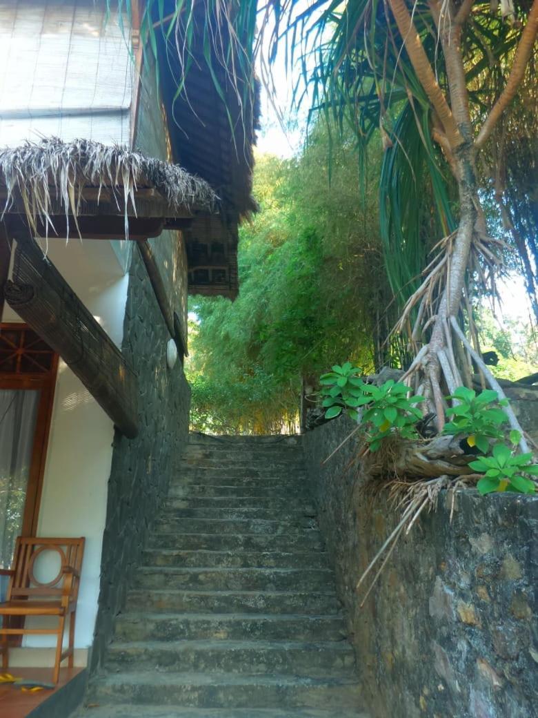 Ary'S Lagoon Bungalow & Hotel Karimunjawa Eksteriør bilde